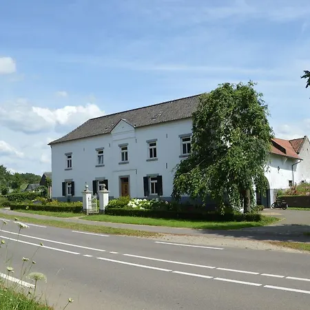 Modern Near Town Center In *